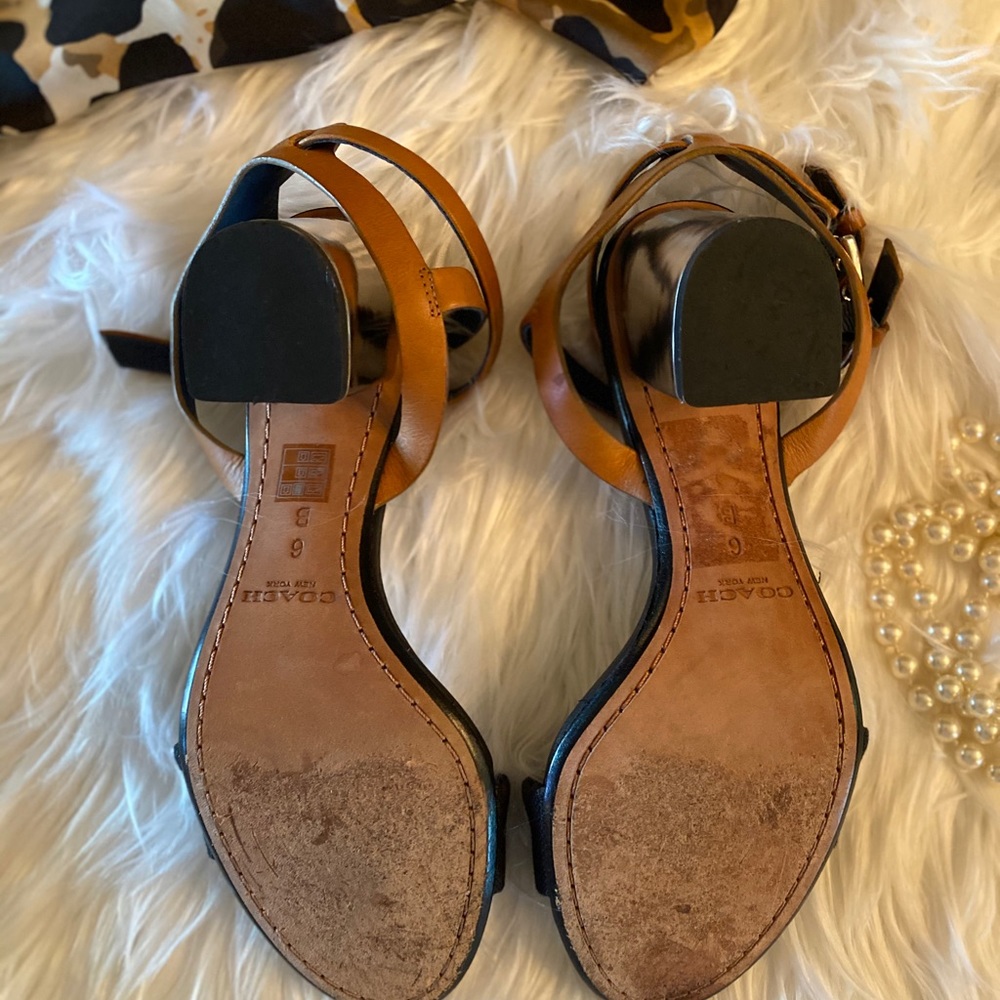 Coach Block Heel Two Tone Silver Hi Heel Sandals - Size 6.5 - Picture 5 of 6